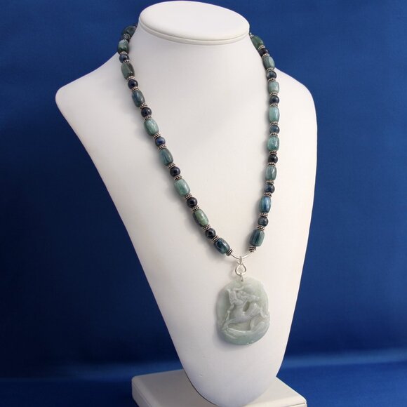 Vintage Jade Chi Lin Earth Elemental Pendant on Blue Green Kyanite Necklace - Picture 3 of 6